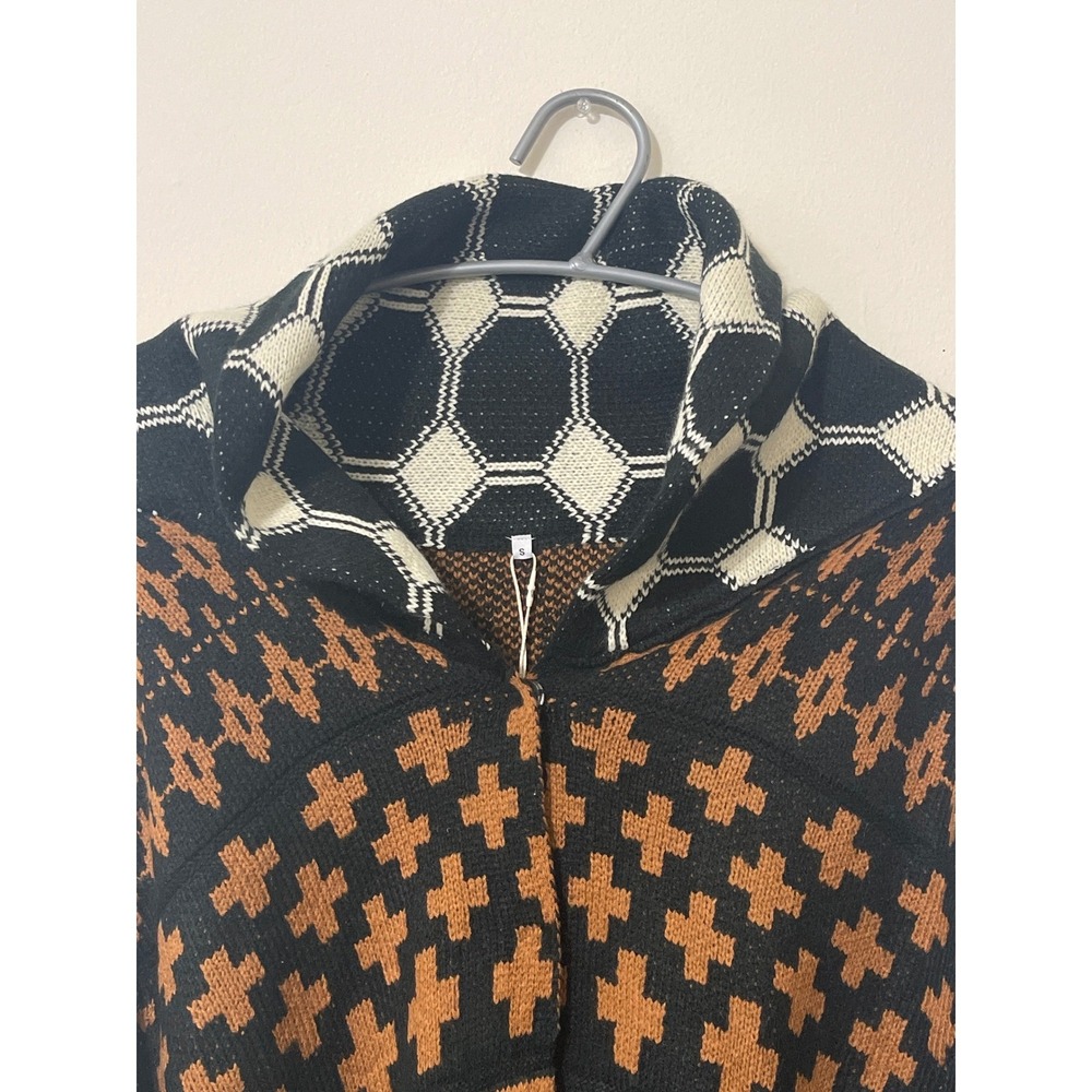 Geometric Aztec Casual Knit Cardigan Brown Black White Snap Front Size Small - Picture 5 of 9